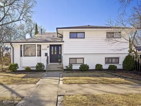 600 S Bruner St, Hinsdale, IL 60521