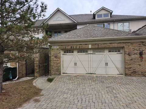 16 W305 Shadow Creek Dr #305, Burr Ridge, IL 60527