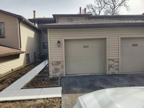 5323 Newport Dr, Lisle, IL 60532
