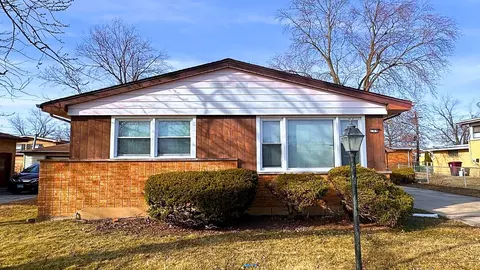 159 W Normandy Dr, Chicago Heights, IL 60411