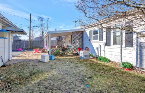 Exterior - 202 Macgregor Rd, Lockport, IL 60441 photo 6 of 6