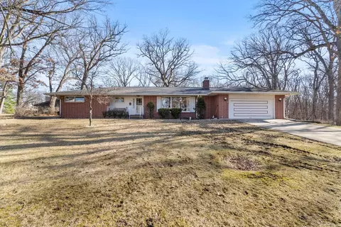 Exterior - 142 Forest Park Rd, Ottawa, IL 61350 photo 2 of 5