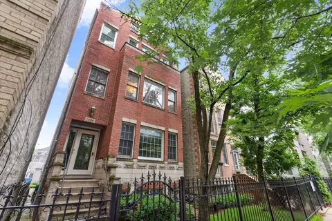 2906 N Damen Ave #2, Chicago, IL 60618