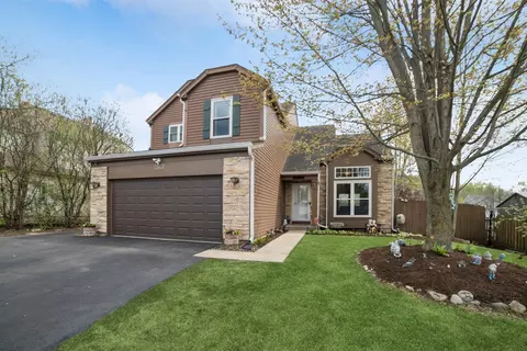 2807 Forestview Dr, Carpentersville, IL 60110