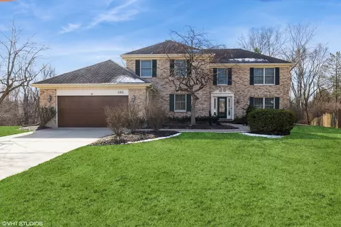 1 Sussex Cir, Vernon Hills, IL 60061