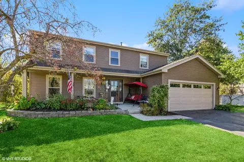 1350 Kelly Ct, Batavia, IL 60510