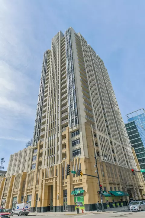 1400 S Michigan Ave #2210, Chicago, IL 60605
