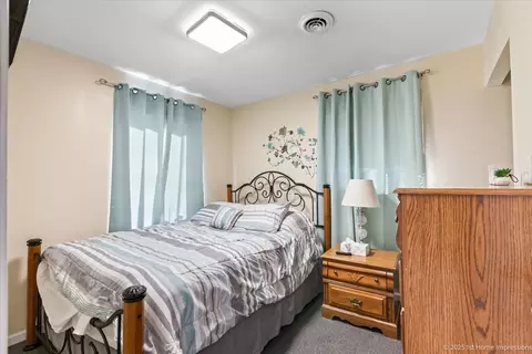 Bedroom - 16340 Justine St, Markham, IL 60428 photo 3 of 4