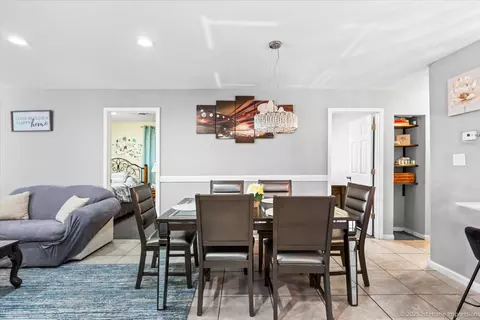 Dining - 16340 Justine St, Markham, IL 60428 photo 1 of 2