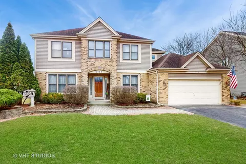 721 Cimarron Dr, Cary, IL 60013