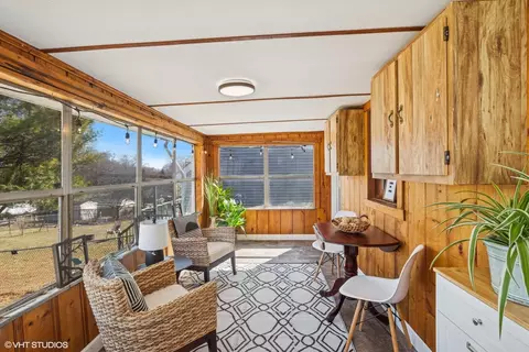 Exterior - 5414 Thelen Ave, Mchenry, IL 60050 photo 3 of 5