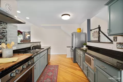 Kitchen - 432 S Cherry St, Itasca, IL 60143 photo 2 of 6