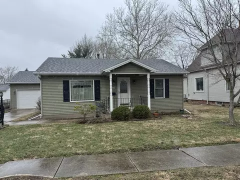 507 N Maple St, Clinton, IL 61727