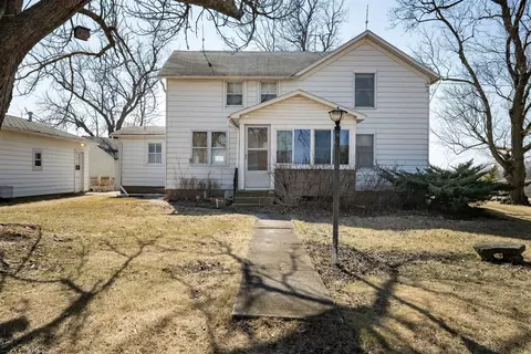23674 N 700 East Rd, Pontiac, IL 61764