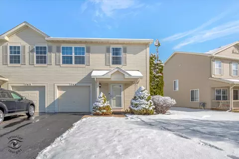 745 S Bayles Dr S #745, Romeoville, IL 60446