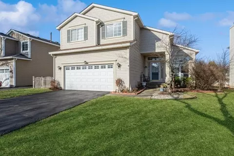 1676 Napa Dr, Gurnee, IL 60031
