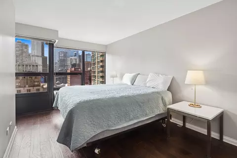 30 E Huron St #1503, Chicago, IL 60611 photo 9