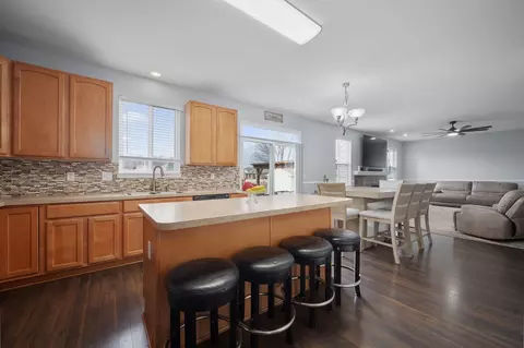 419 River Bend Dr, Genoa, IL 60135 photo 8