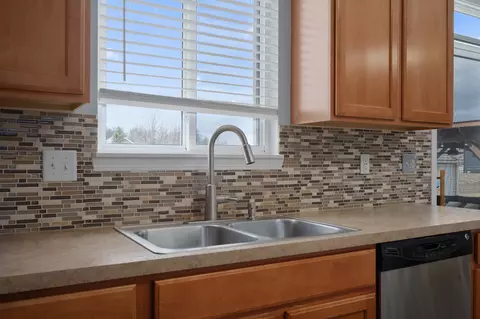 419 River Bend Dr, Genoa, IL 60135 photo 10