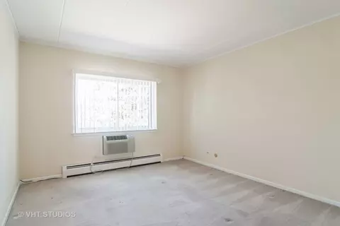 Bedroom - Undisclosed, Des Plaines, IL 60016 photo 2 of 3