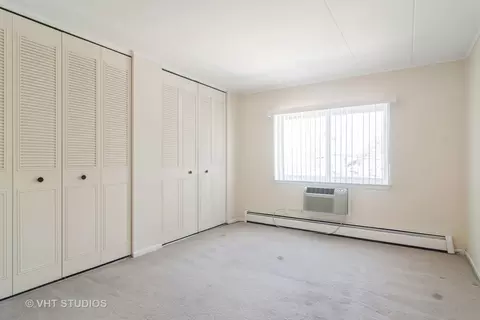 Bedroom - Undisclosed, Des Plaines, IL 60016 photo 1 of 3
