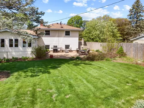 Exterior - 403 Crest Dr, Cary, IL 60013 photo 3 of 7