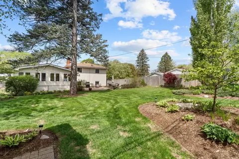 Exterior - 403 Crest Dr, Cary, IL 60013 photo 7 of 7