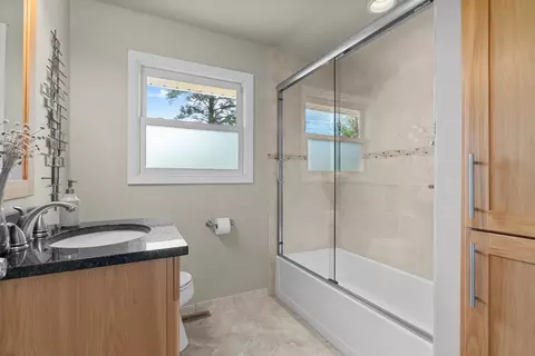 Bath - 403 Crest Dr, Cary, IL 60013 photo 1 of 1