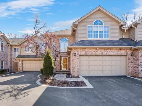 412 Ashbury Dr, Hinsdale, IL 60521