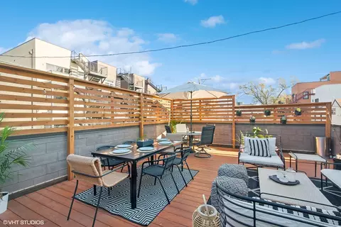 Exterior - 2442 W Thomas St #1, Chicago, IL 60622 photo 5 of 8