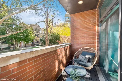 Exterior - 2442 W Thomas St #1, Chicago, IL 60622 photo 1 of 8