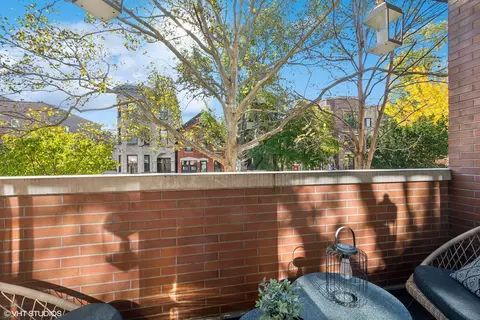 Exterior - 2442 W Thomas St #1, Chicago, IL 60622 photo 8 of 8
