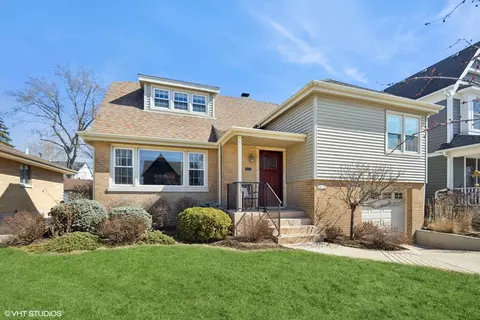 611 S Linden Ave, Elmhurst, IL 60126