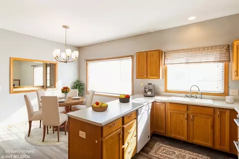 1326 Dancing Bear Ln, Elgin, IL 60120 photo 7