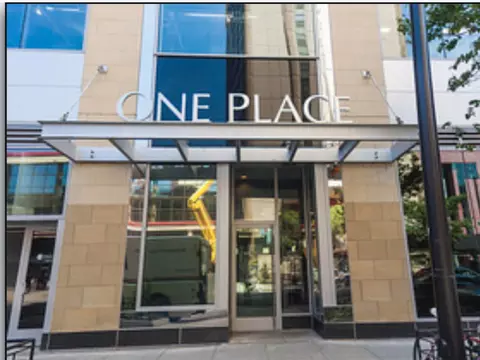 1 E 8th St #1006, Chicago, IL 60605