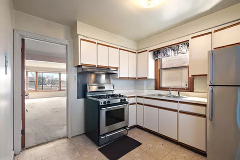 Kitchen - Undisclosed, Chicago, IL 60643 photo 1 of 2
