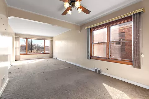 Living - Undisclosed, Chicago, IL 60643 photo 4 of 4