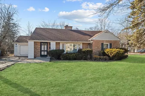 1124 Old Elm Ln, Glencoe, IL 60022