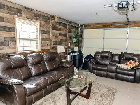 327 E Belle Ave, Rantoul, IL 61866 photo 41
