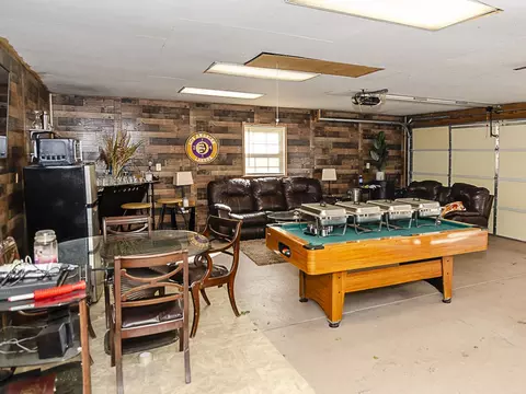 327 E Belle Ave, Rantoul, IL 61866 photo 40