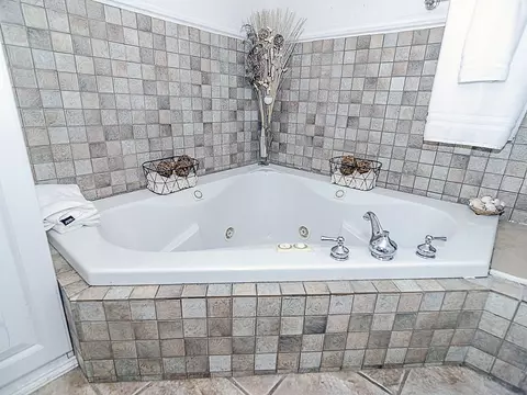 327 E Belle Ave, Rantoul, IL 61866 photo 29