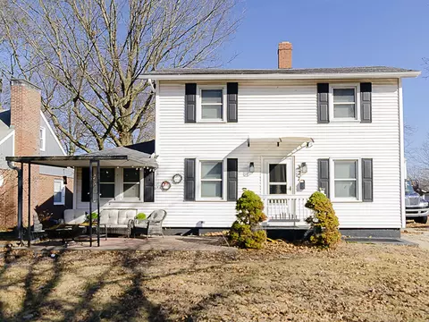 327 E Belle Ave, Rantoul, IL 61866