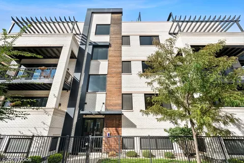 1334 W Walton St #3W, Chicago, IL 60642