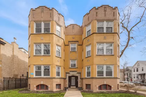 3235 N Oakley Ave #2S, Chicago, IL 60618