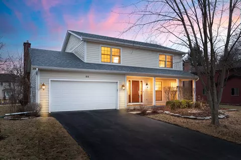 88 Green Valley Dr, Naperville, IL 60540