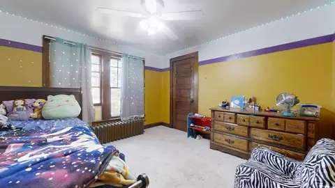 Bedroom - 402 N Gray St, Sidell, IL 61876 photo 7 of 9