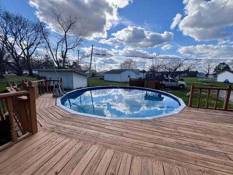 Exterior - 402 N Gray St, Sidell, IL 61876 photo 4 of 8