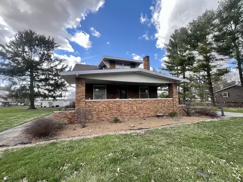 Exterior - 402 N Gray St, Sidell, IL 61876 photo 1 of 8