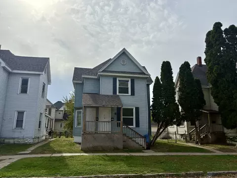 322 W Merchant St, Kankakee, IL 60901