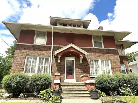 403 Richards St, Joliet, IL 60433